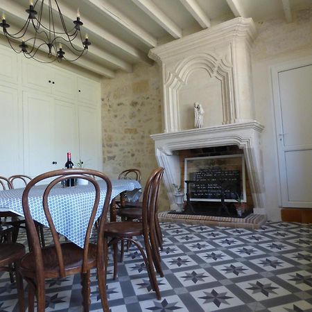Chateau Magondeau Saillans  Buitenkant foto