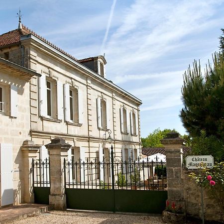 Chateau Magondeau Saillans  Buitenkant foto