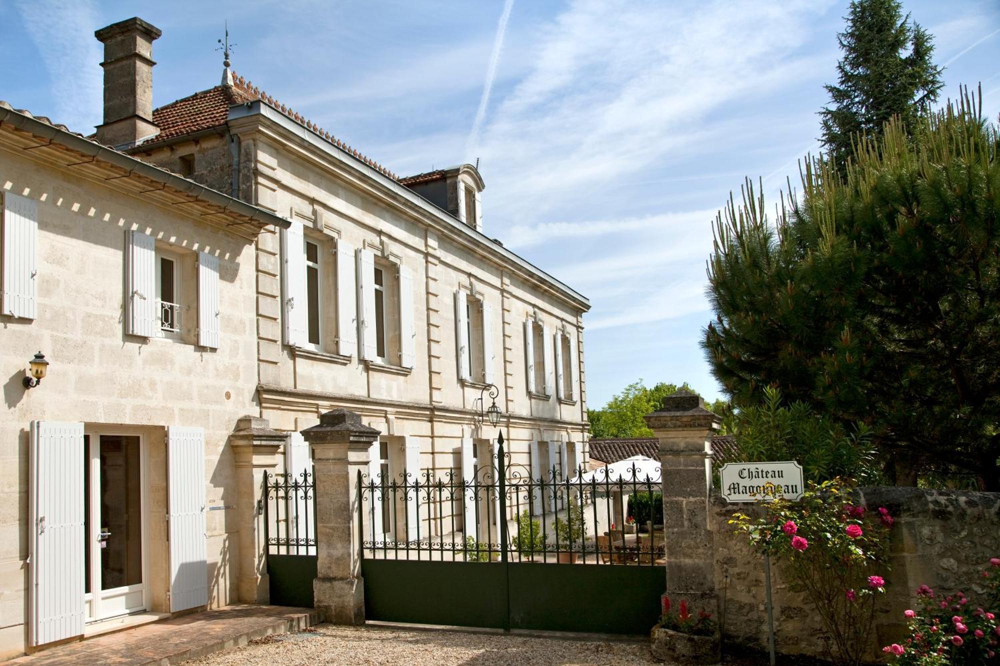 Chateau Magondeau Saillans  Buitenkant foto